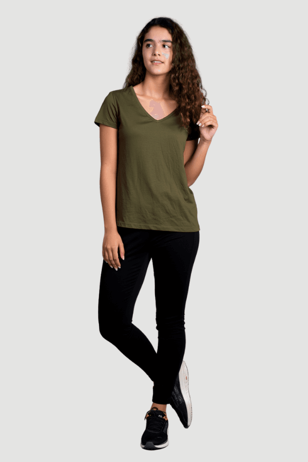 ZAYA טריקו וי צבע זית