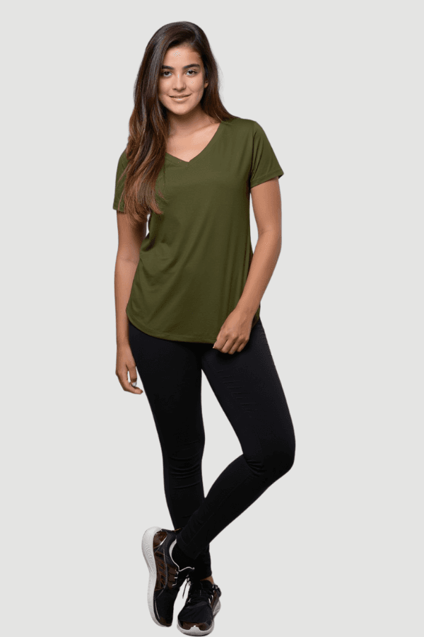 ZAYA טריקו צבע זית קצר וי נשים